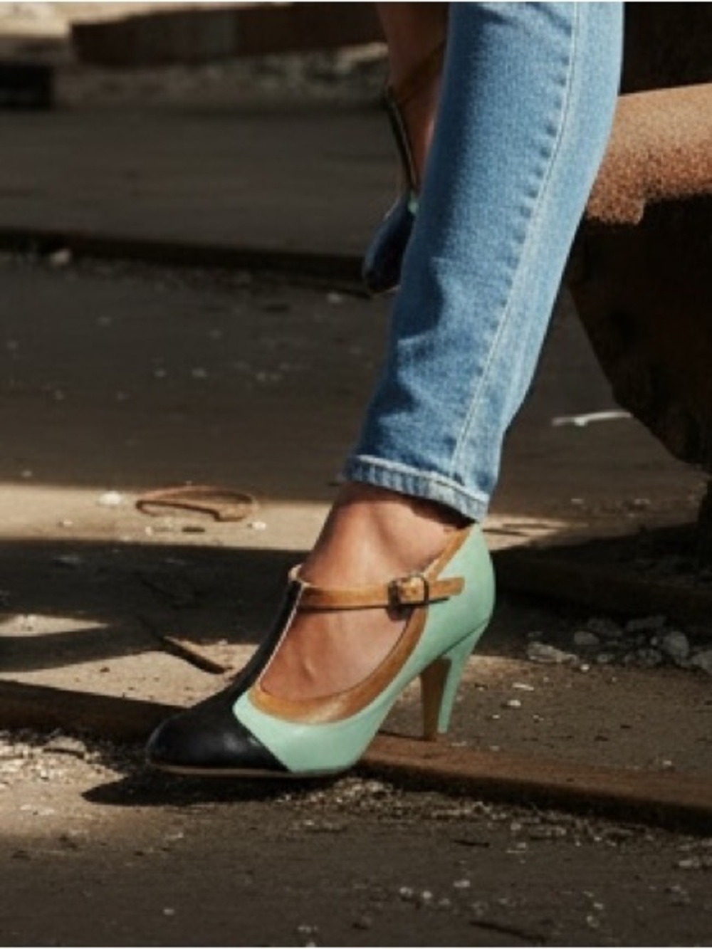 Pinup Couture Peach-03 Mint Green T-Strap Heels Size 8 NIB - Picture 12 of 13